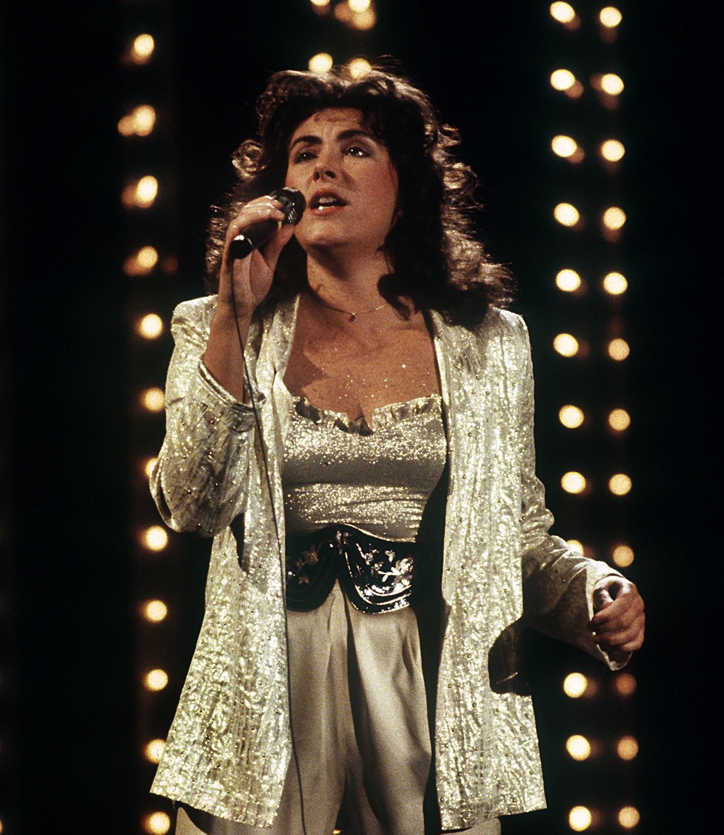 Laura Branigan: Death of a Singer, Life of a Song - Mobituaries